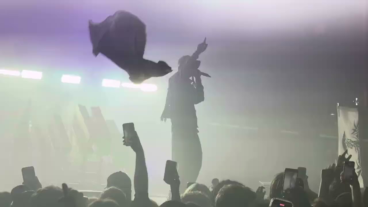 Bladee - I Think… (LIVE @ o2 Ritz Manchester - 15.12.24)