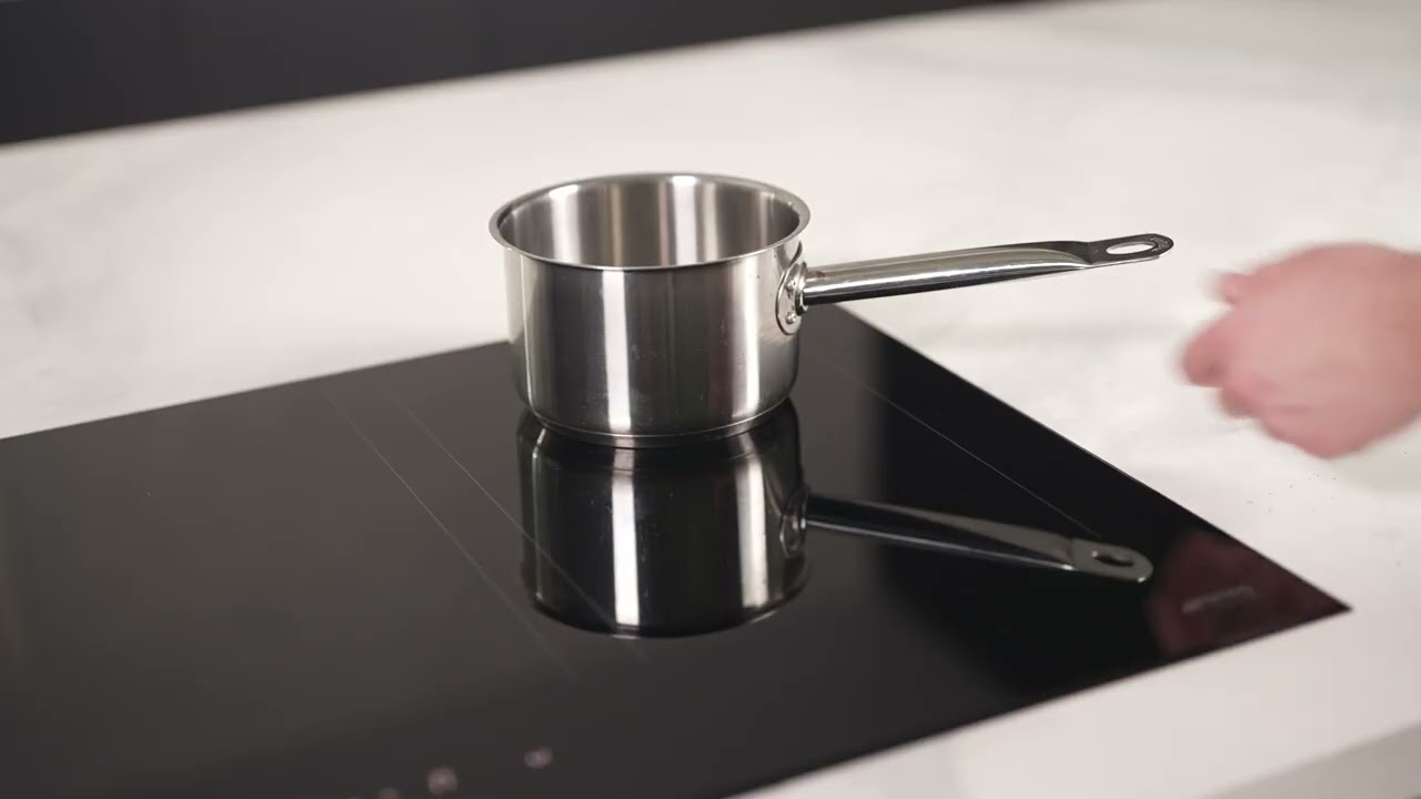 Product Review: Smeg 90cm Universale 6 Zone Induction Cooktop SAI3964B