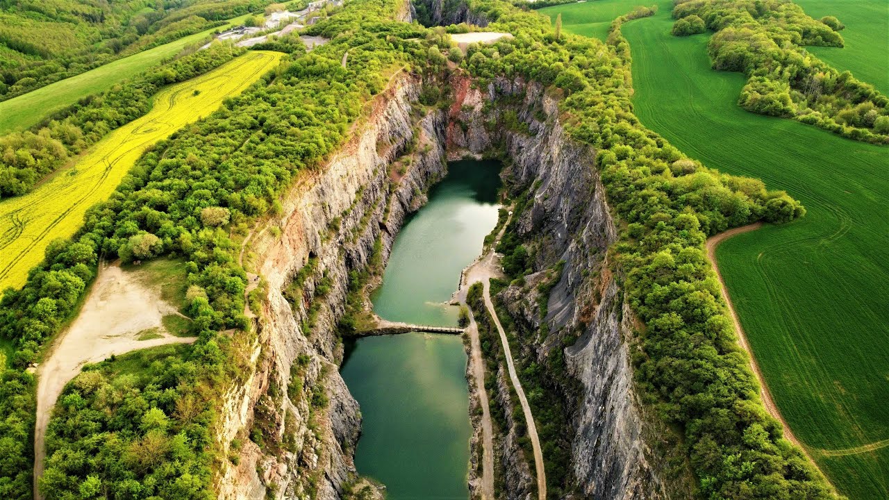 Podzemí lomů Mořina - Velká Amerika, Malá Amerika | Abandoned limestone mine in Czechia