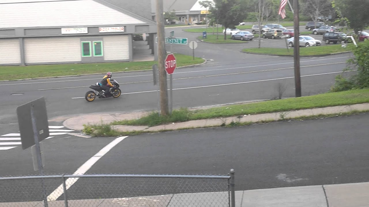 Gsxr rolling burnout wow!!!