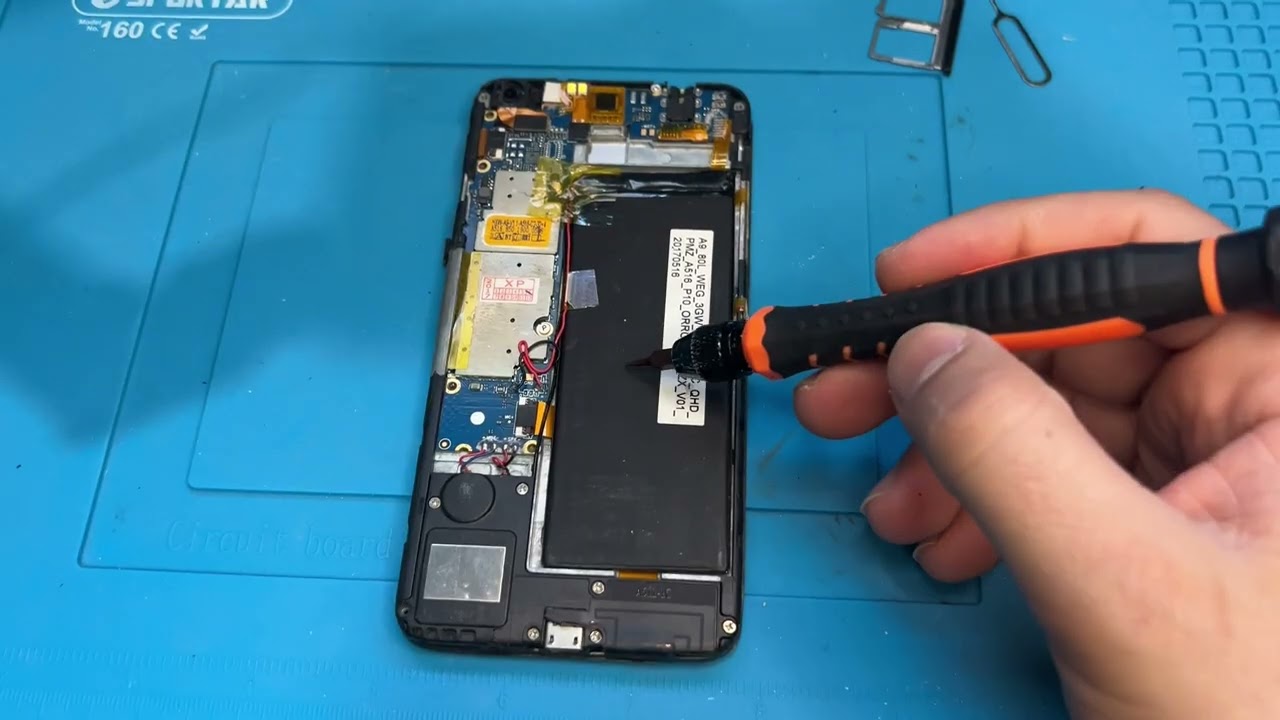 ¡Abriendo el Huawei P10! 🛠️ | Curso de Reparación