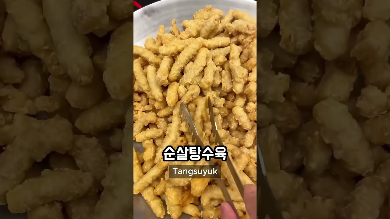 Love korean food #koreanfood #hindireaction #streetfood #indianfood #indianstreetfood #indianews