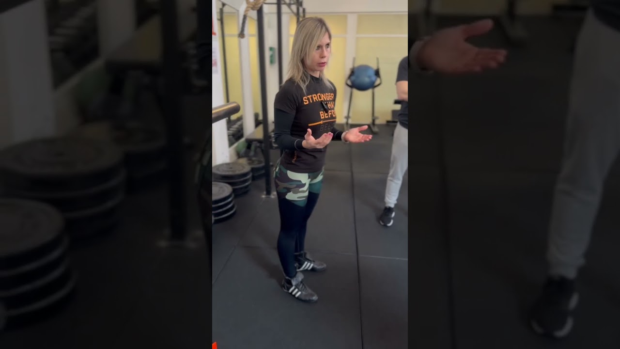 Squat- Powerlifting school