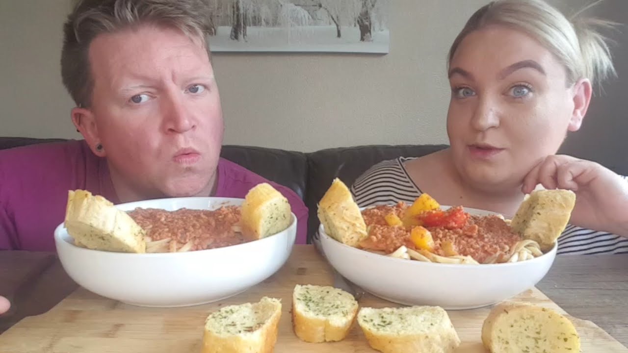 Spaghetti Bolognese mukbang / 