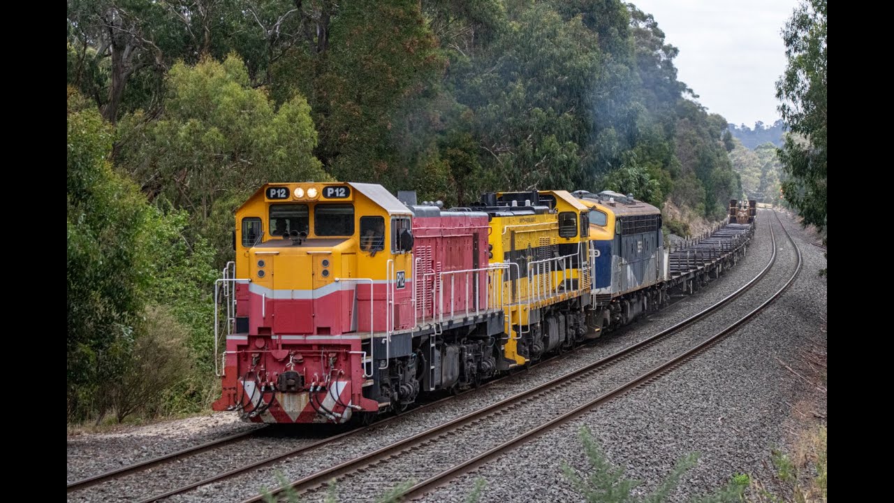 Australian Vintage SSR locos on 9166 empty Rail train up Warrenheip Bank- 14/2/25