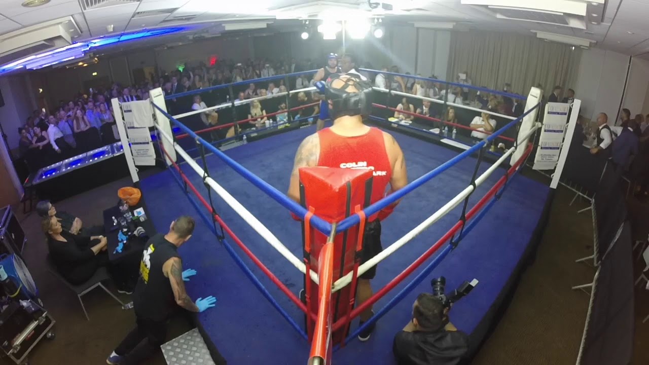 Ultra White Collar Boxing | Southampton | Colin Burdett-Clark VS Marcin Rybak