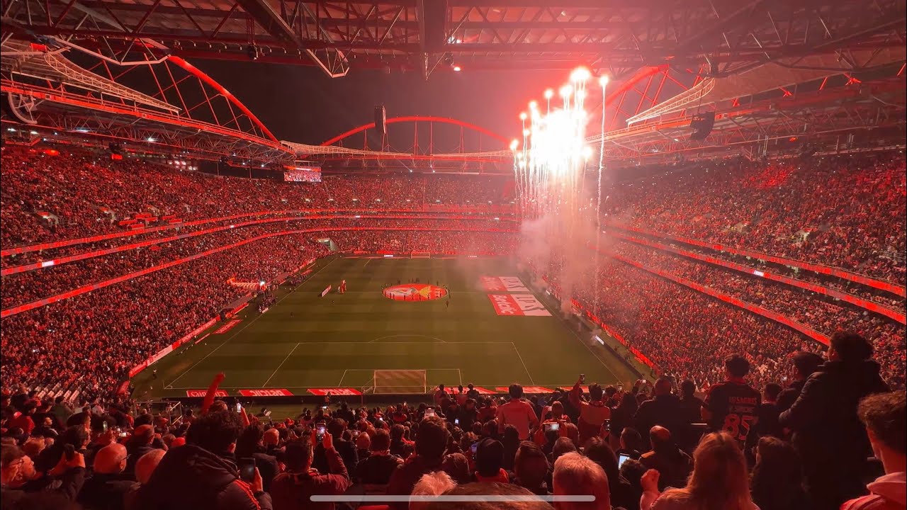 SL BENFICA - Sporting 25/26 ESPETÁCULO PIROTECNIA E HINO #fyp #football #futbol #show 