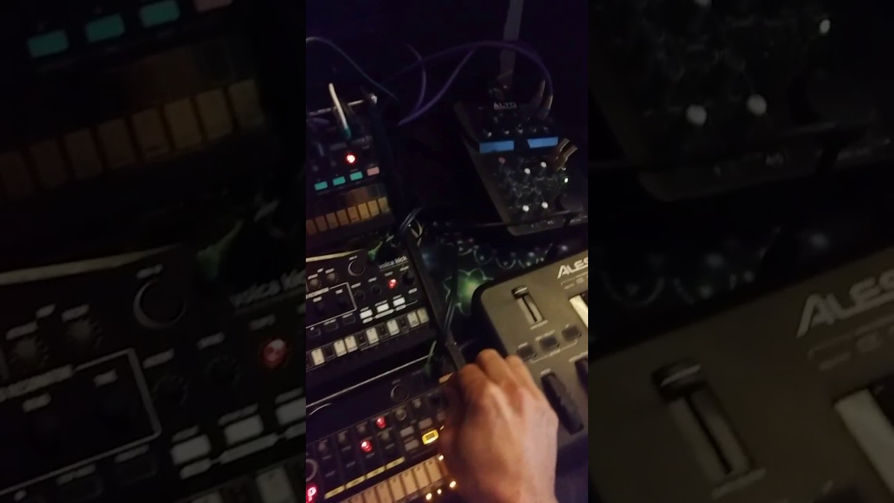 Toasty Rifer Rafter.. Spore Genesis -MC Front A Lot Remix- Korg Electribe Volca Beats FM