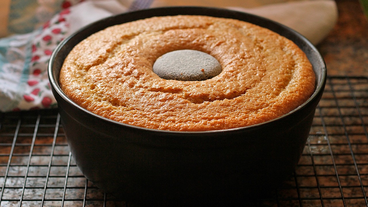 Bolo de Aveia Simples de Liquidificador | Sem Trigo e Sem Leite