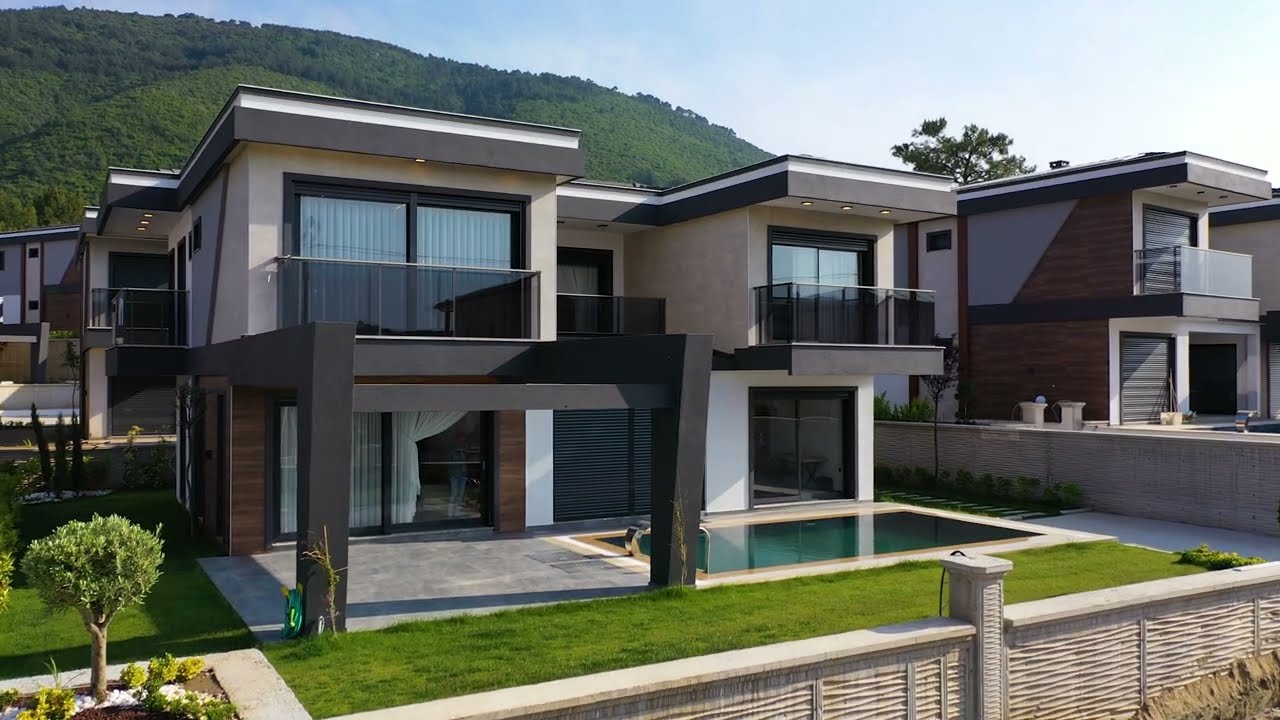 Türkiye'nin En Temiz Havası.. Kuşadası Güzelçamlı'da Geniş ve Ferah Özel Havuzlu Satılık Villa #98