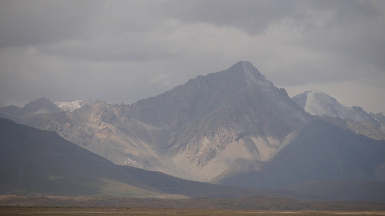 Tchatyr-Koul lake chines border kirghizistan 08/2018