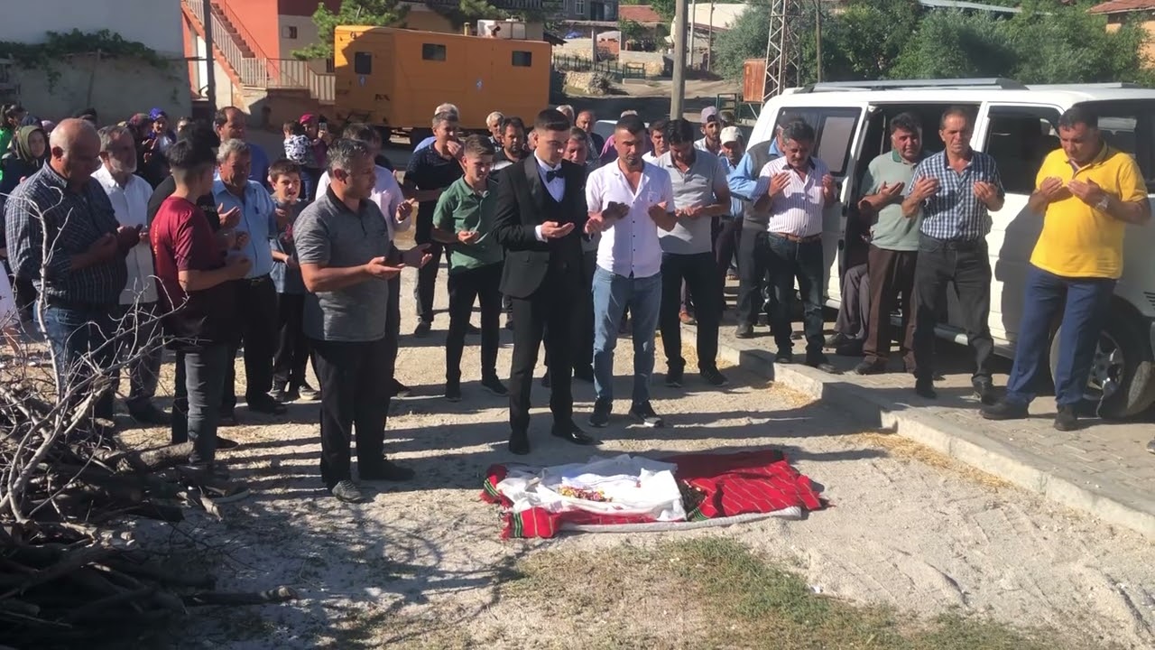 Yalvaç ayvalı köy damat ceket giydirme  Adetleri