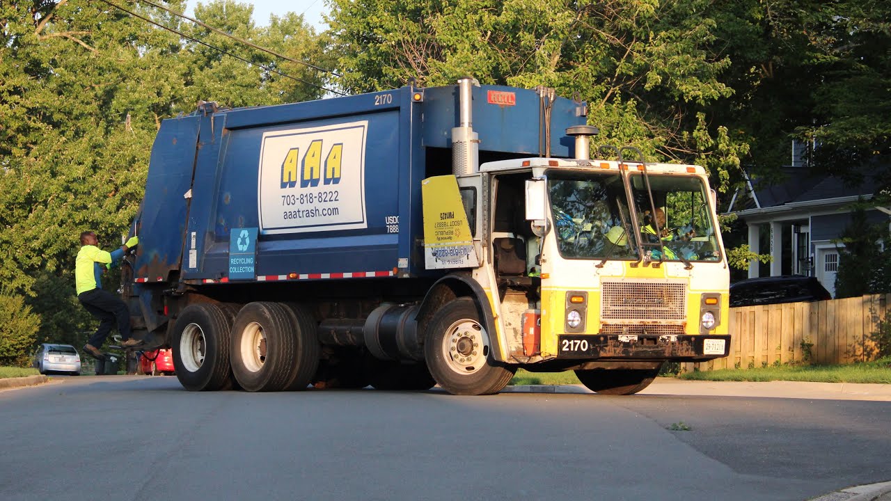 AAA Mack LE Heil 5000 Recycling Truck
