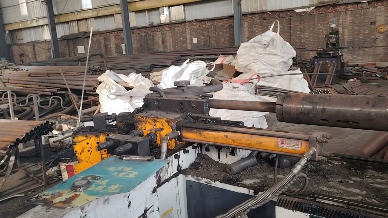 Manufacturing process for small-diameter custom-made bent pipes