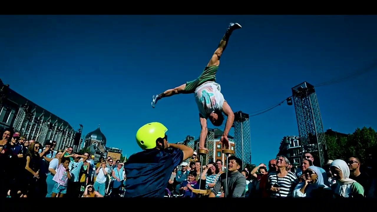 Berlin Circus Festival: "Kiss and Fly" Tripotes La Compagnie (BE)