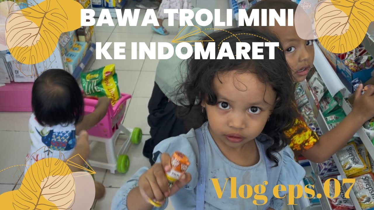 BAWA TROLI MINI KE INDOMARET - Buying candies and snacks with mini trolley