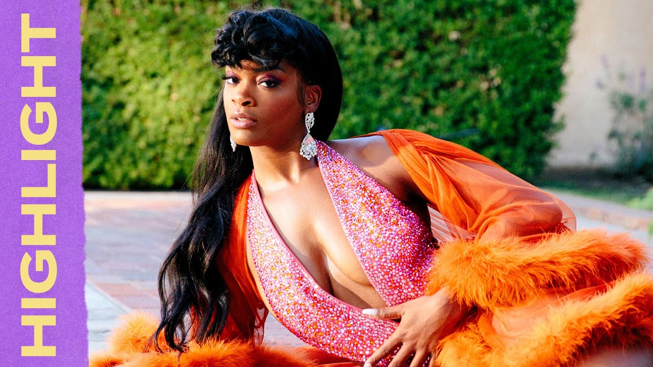 Ari Lennox Performs 