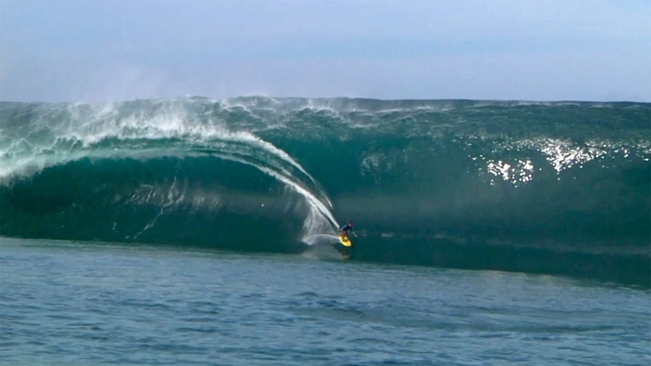 Чудовищная волна Teahupoo Wave 2011 Раймана Ван Бастолаера