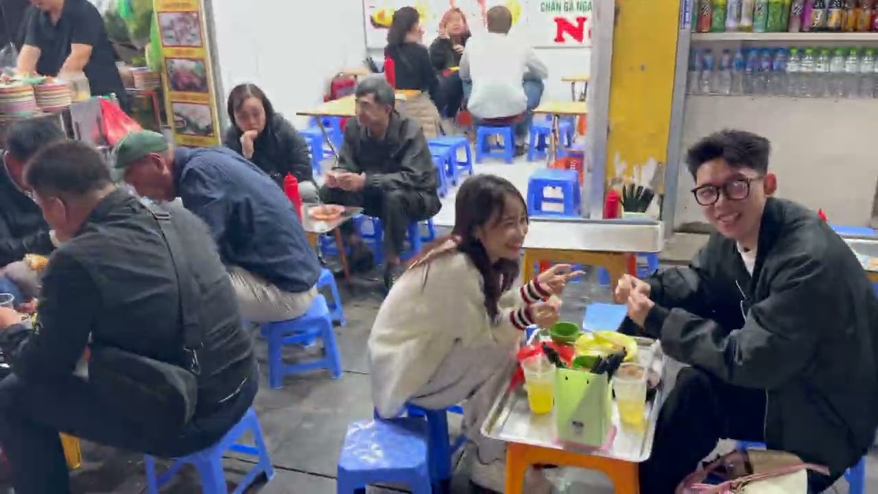 ハノイの大繁華街！美味しいビールのお店、疲れた時の一杯、最高！