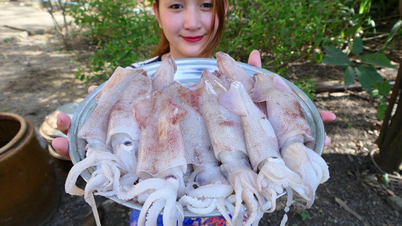 Yummy Squid Stuffed Pork Cooking - Squid Stuffed Pork - Cooking With Sros