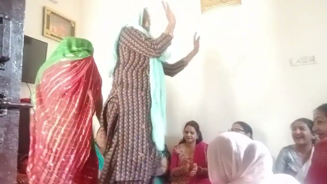 बहुत ही हंसी मजाक का चूक चूक हो रही थी रेल में 🤪🤪🤪😂😂😂