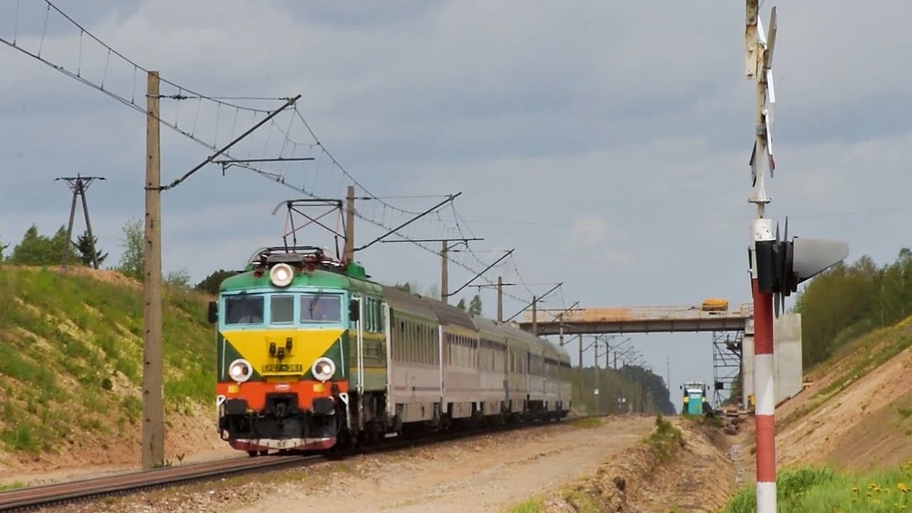 Wiosenna EP07-361 przy dźwiękach dzwonu KLD-40