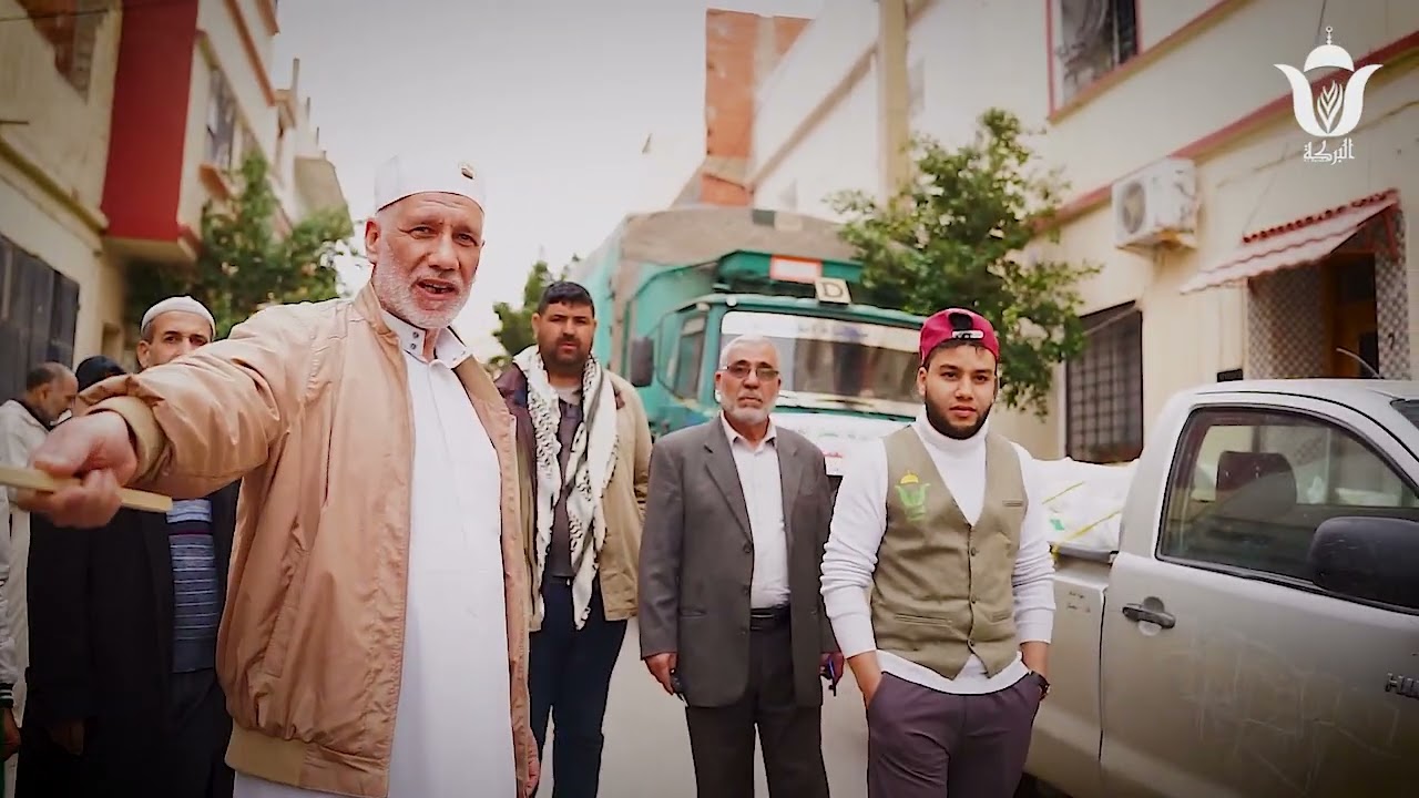 وصول الدفعة الخاصة إلى ولاية معسكر ضمن قافلة جمعية البركة الجزائرية، المحملة بـ250 ألف طرد غذائي
