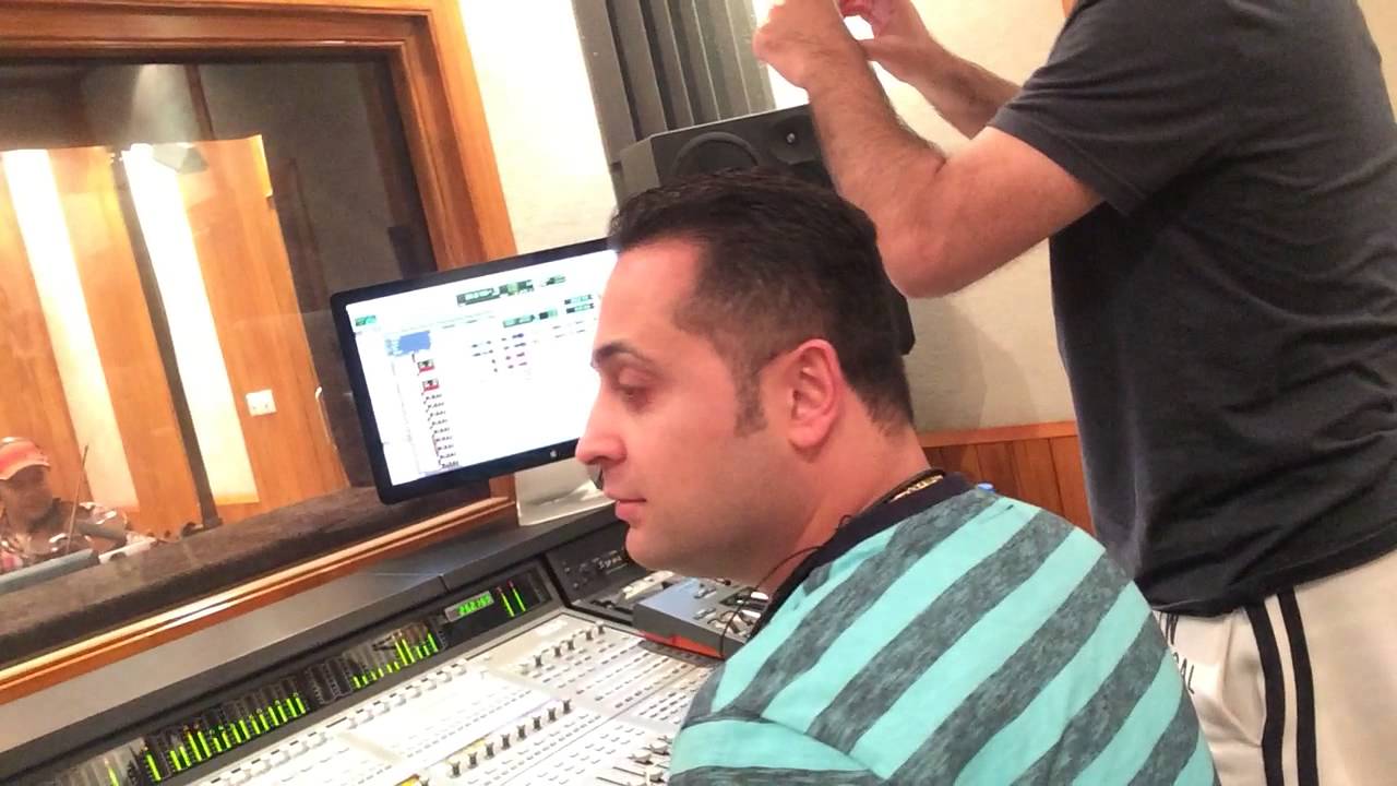 تسجيل وتريات في Studio Nart البحرين 1