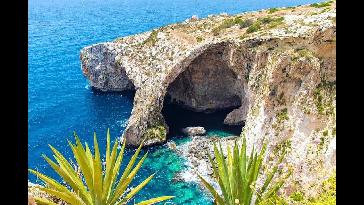 Malta The Blue Grotto: Getting there by bus