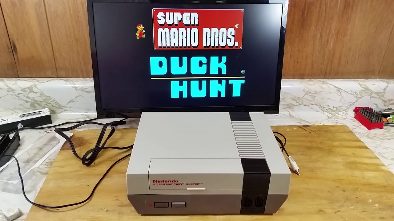 Cleaning and replacing the 72 pin connector in an original NES