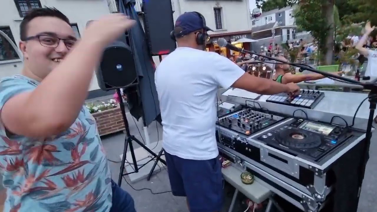 Dj Mouss au café du Rivage 14 août 2022
