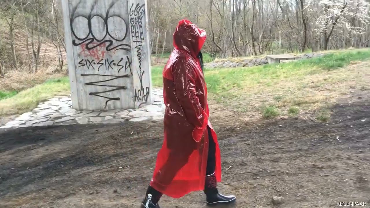 REGENPAAR-RED GLASS CLEAR RAINCOAT