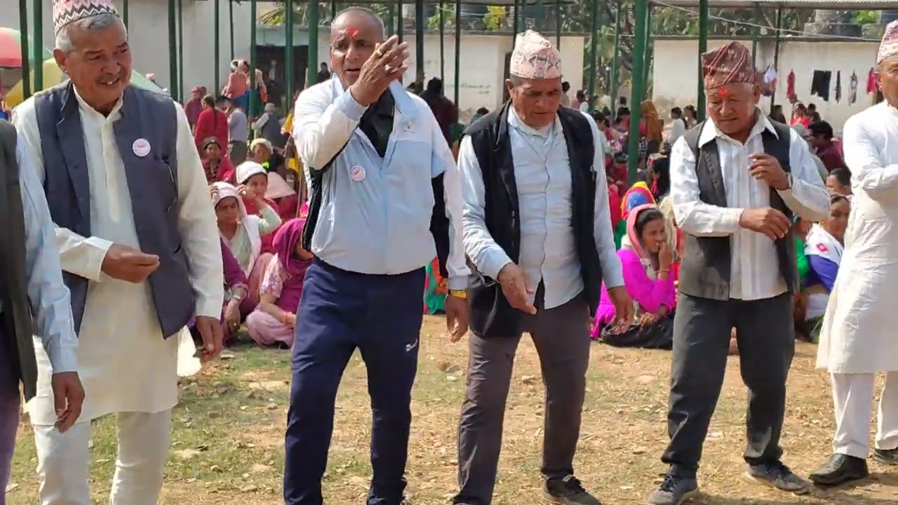 Holi # फागु होलि देउडा ।। देउडा दोहोरीमा यसरी मनाईन्छ होली ।।