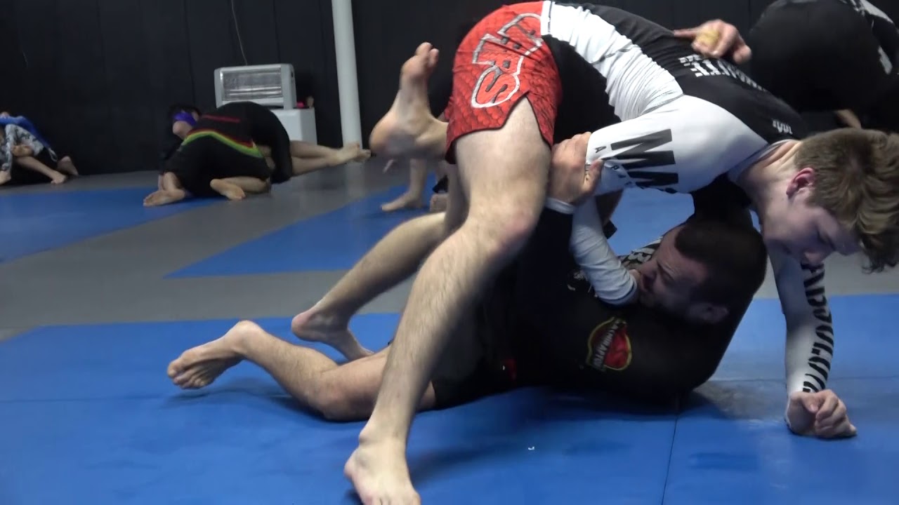 Adv rolling (focus on Single X, X and butterfly) Lachlan Giles