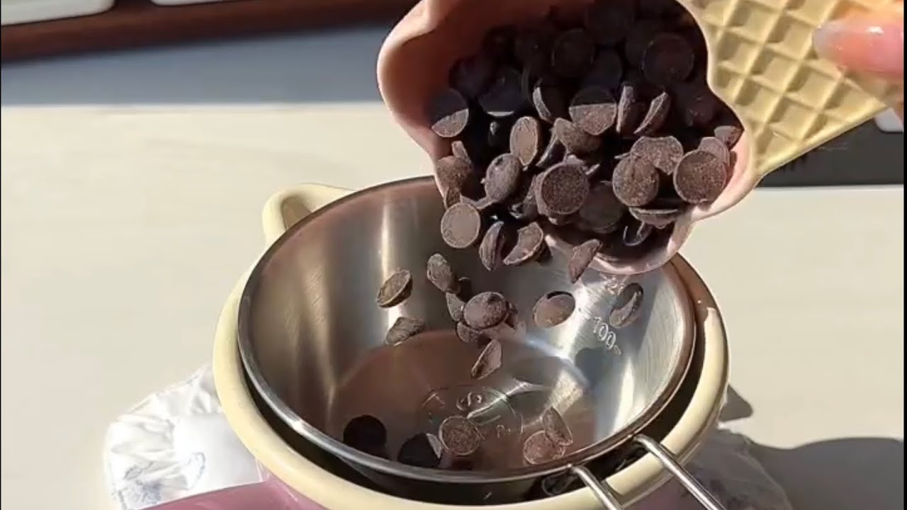 اتخـ بيت ليلـه تحت بطانيه ولدعمي العصـ بي شـ دني وقالي بلادلع😳💖
