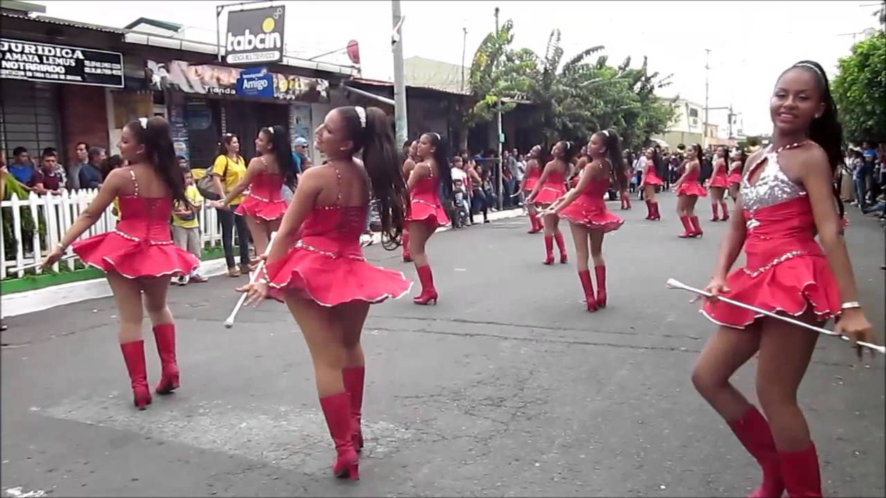 COLEGIO SALARRUE MEJORES CACHIPORRISTAS 2014