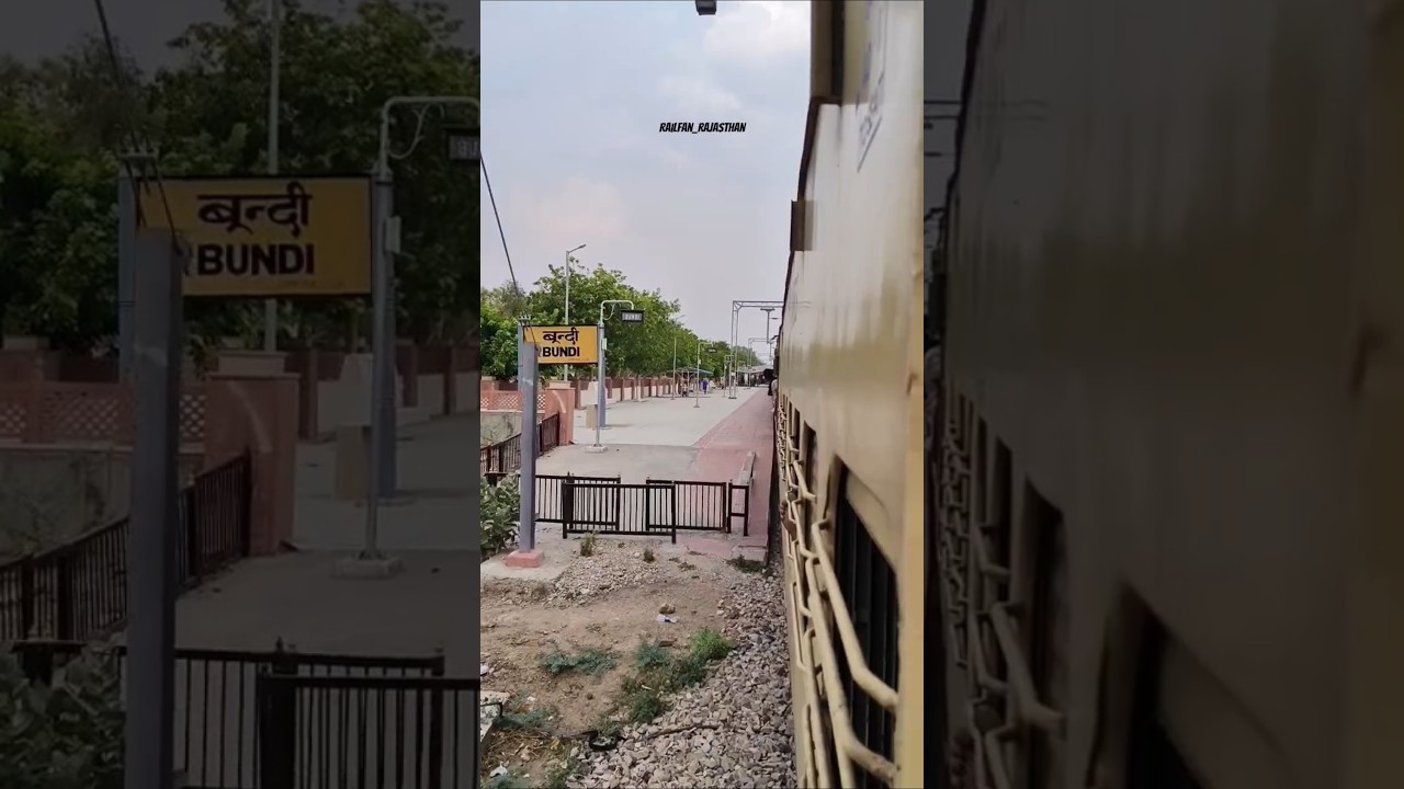 19817 Haldighati Express approaching Bundi Railway Station 🫶 #indianrailways #railfanning #railfan