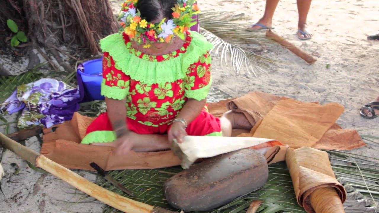 Tahiti Event - URU FESTIVAL at Maison de la culture (how to make a TAPA)