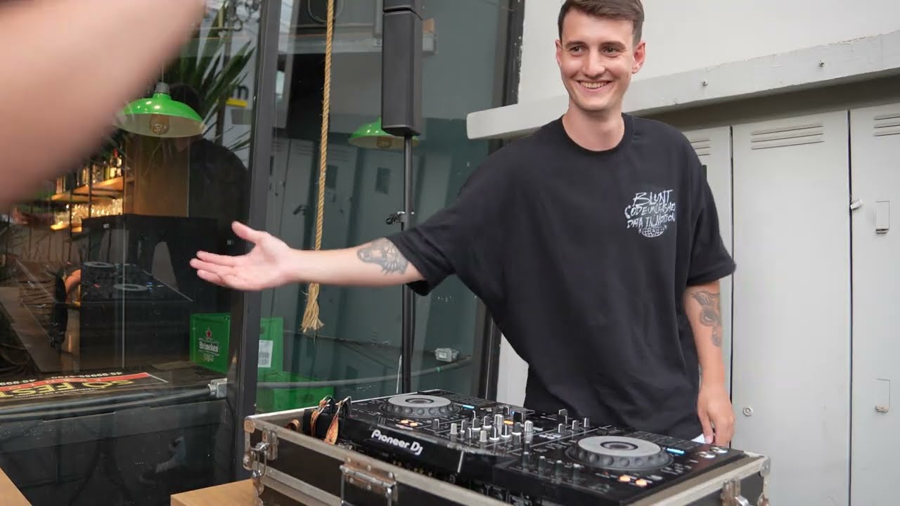 DJ TEZZA @ LET'S PUB  |  House/Tech House/Megafunk