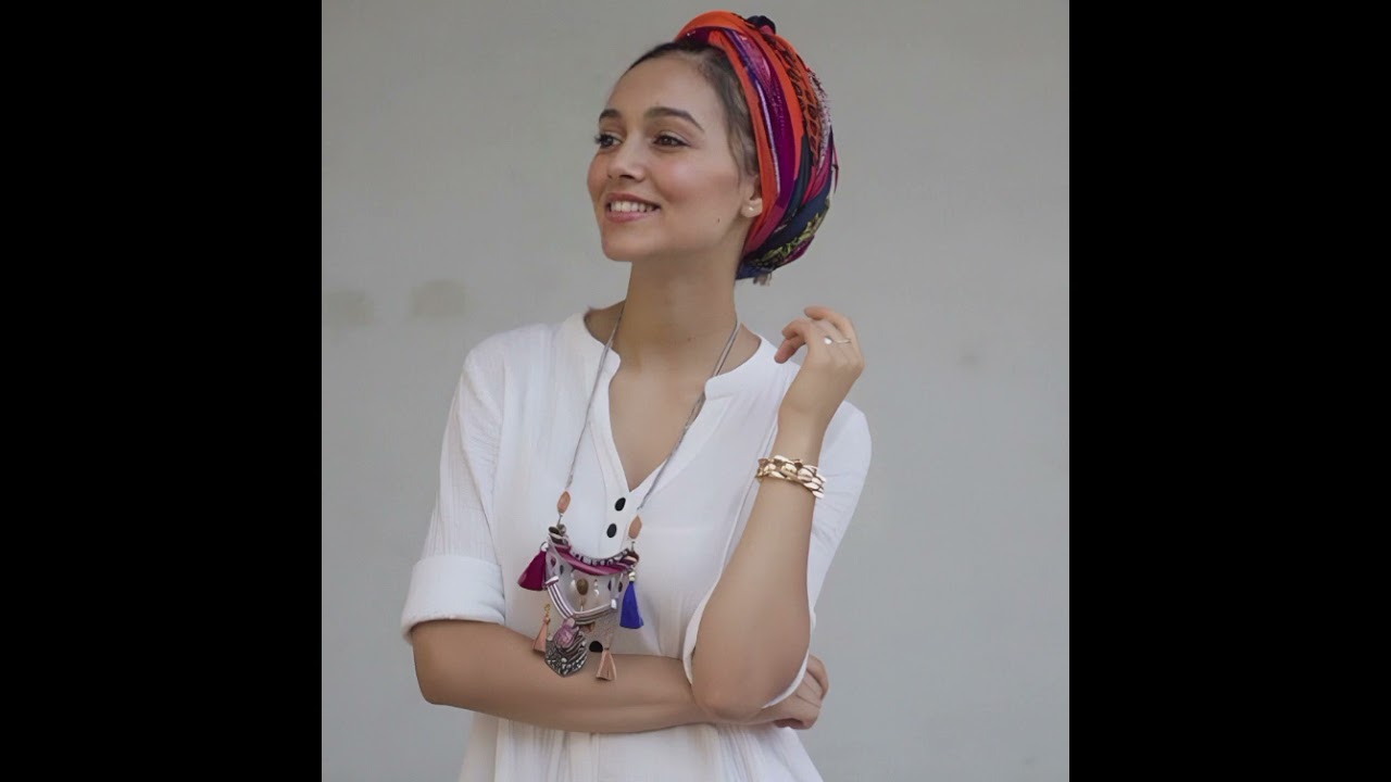 Kirya Yefefiya ( Ofir Ben Shitrit) - İbranice Şarkı