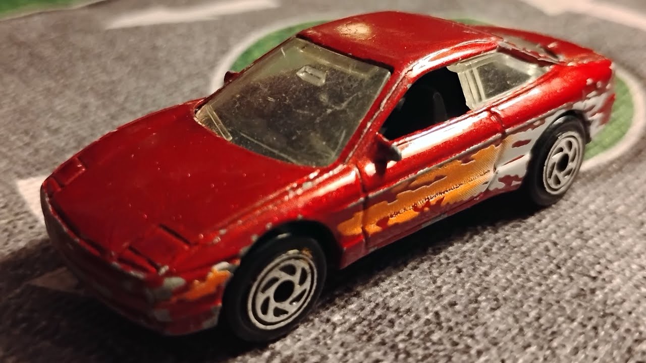 Reviewing a 1995 Ford Probe from Matchbox.