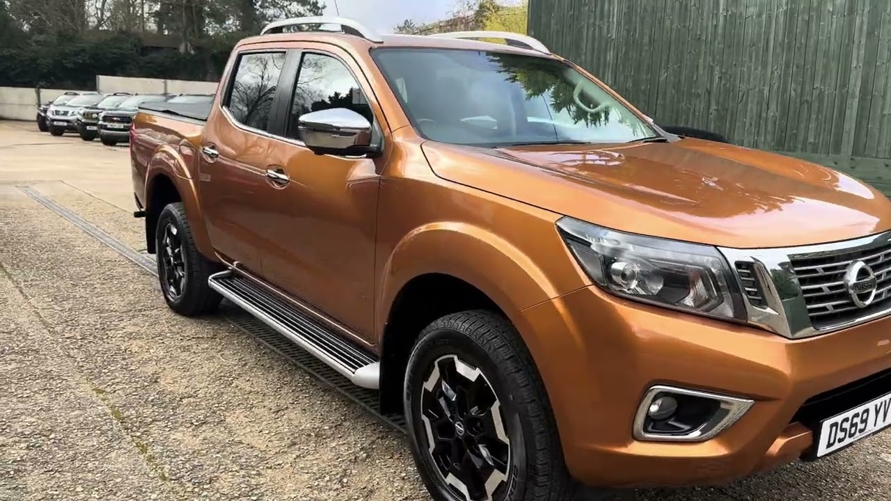 NISSAN NAVARA DS69YVV