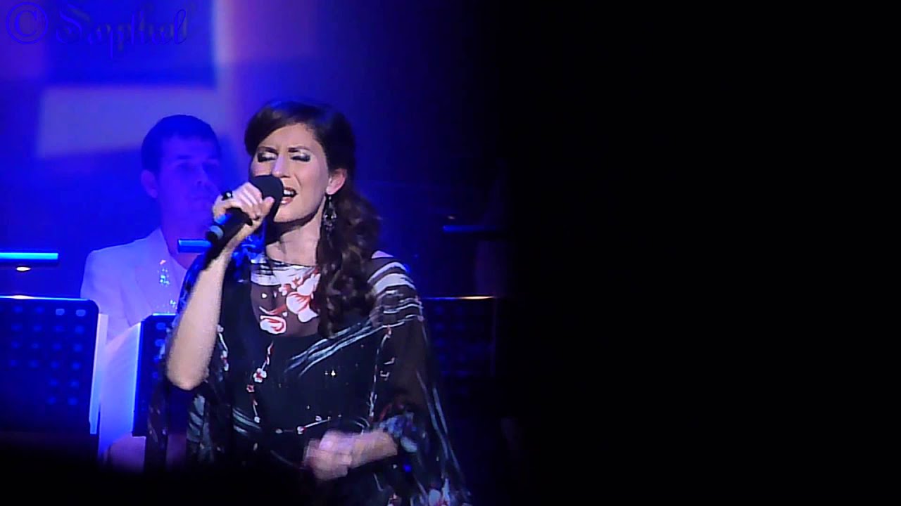 Voices of Musical Christmas 2013 - I´M READY FOR LOVE - Pia Douwes