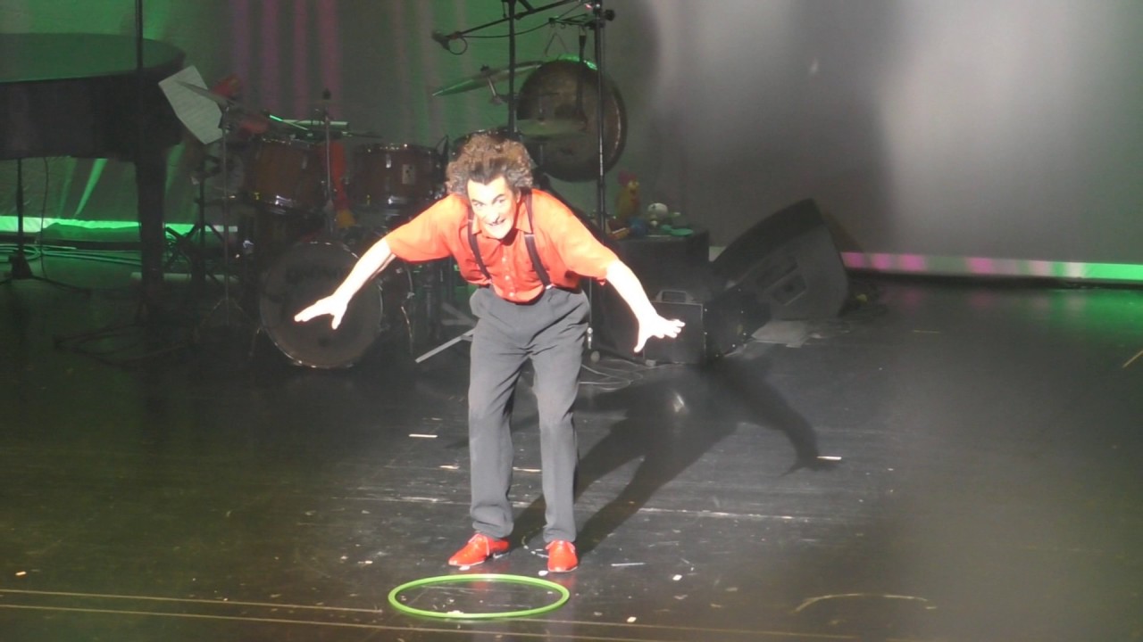 Elastic Gala Munich mars 2017 (élastic+bouteille+anneau/elastic+bottle+ring)