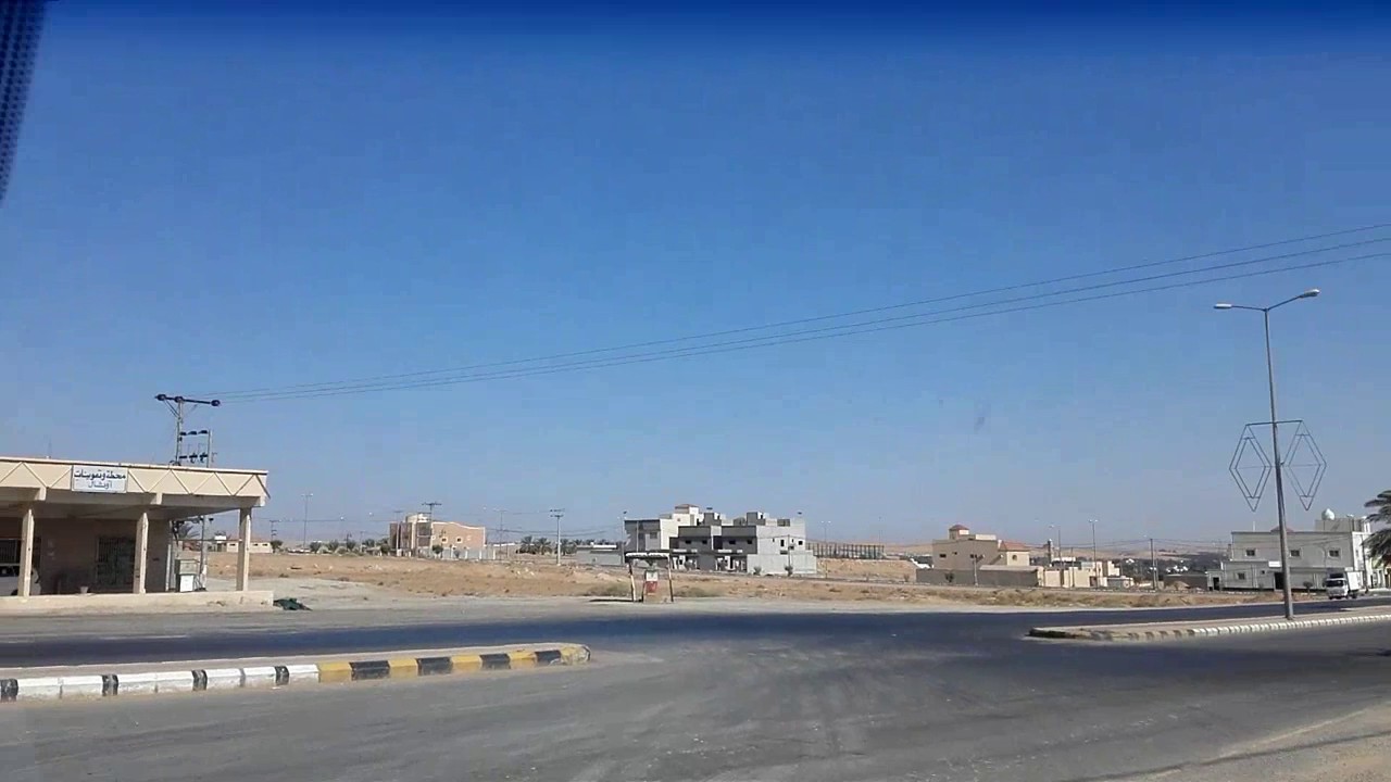 جولة مع رئيس بلدية عيون الجواء أ.صالح الضالع بمركز أوثال والاطلاع على الأعمال البلدية المنجزة