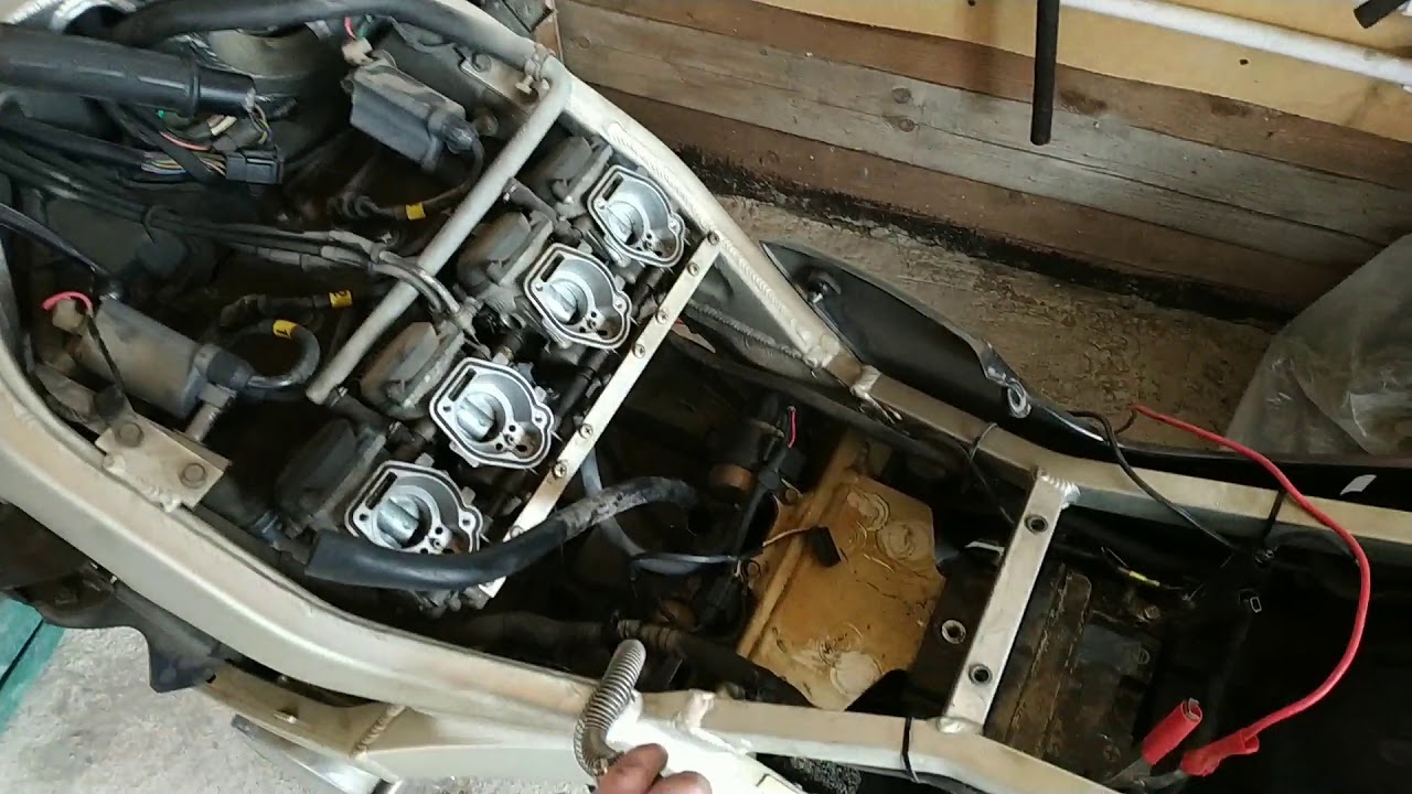 Kawasaki ZZR 400 . Купил под восстановление