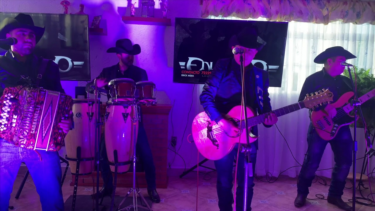 Grupo Enlazado Popurri Bobby Pulido en vivo