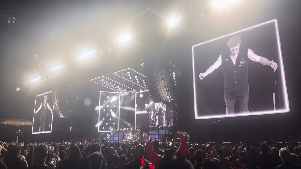 @acdc BACK IN BLACK @Accor Stafium, Sydney 25/11/25