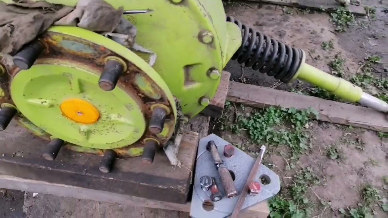Claas Dominator 66.Ремонт.Зняття варіатора барабана(механічний) #claas #dominator