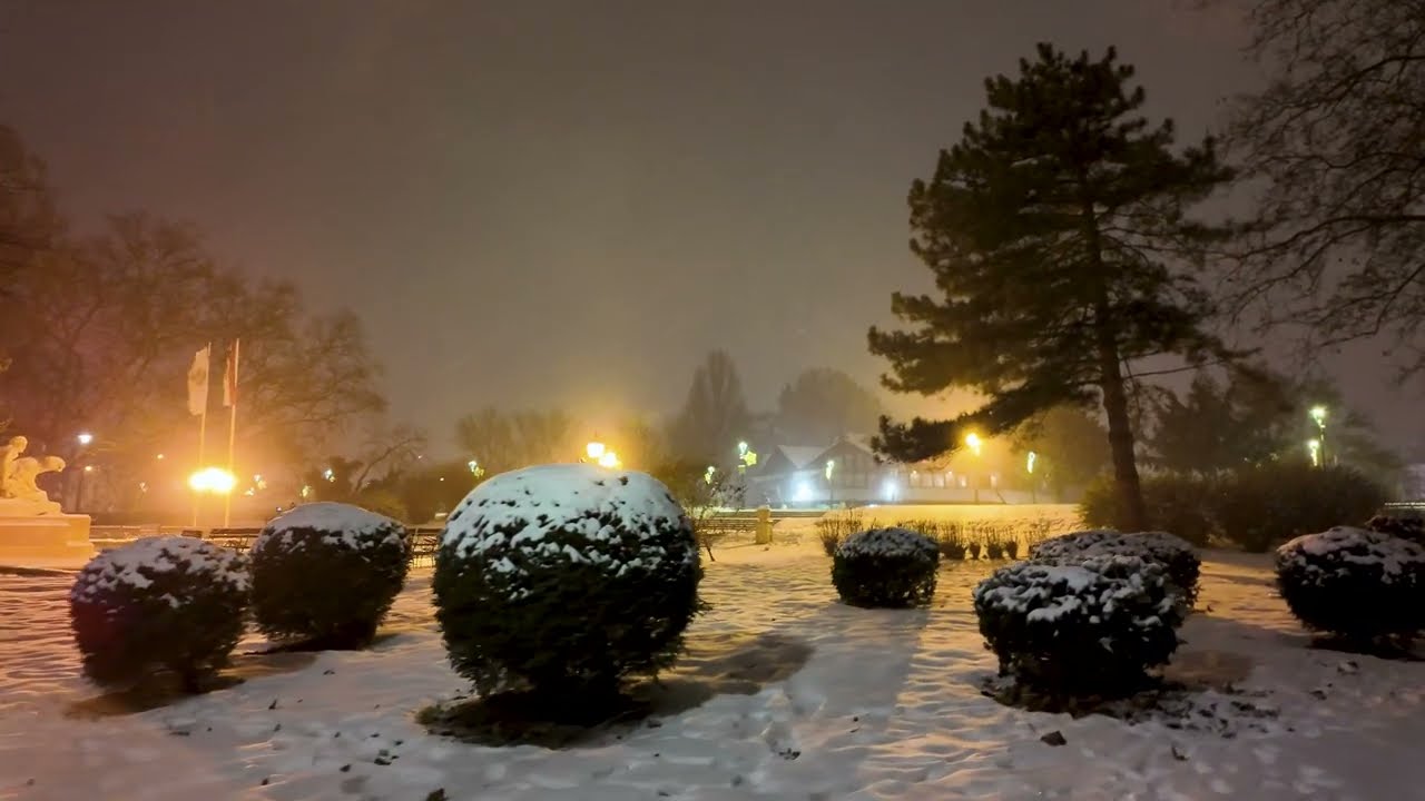 Snowy streets of Győr Hungary | Peaceful winter night walk